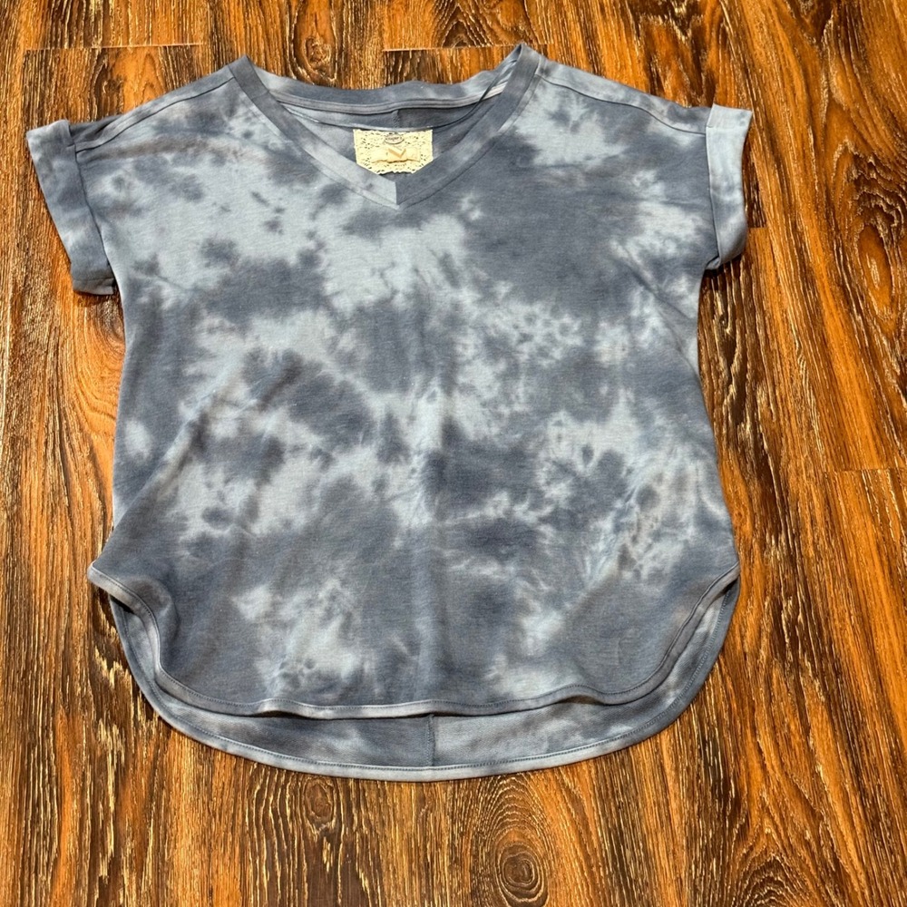 Cupio Blush Womens Sz M Blue Tie Dye V-Neck Cuffed Sleeve French Terry Top Shirt